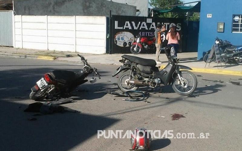 Dos motociclistas protagonizaron accidente de tránsito