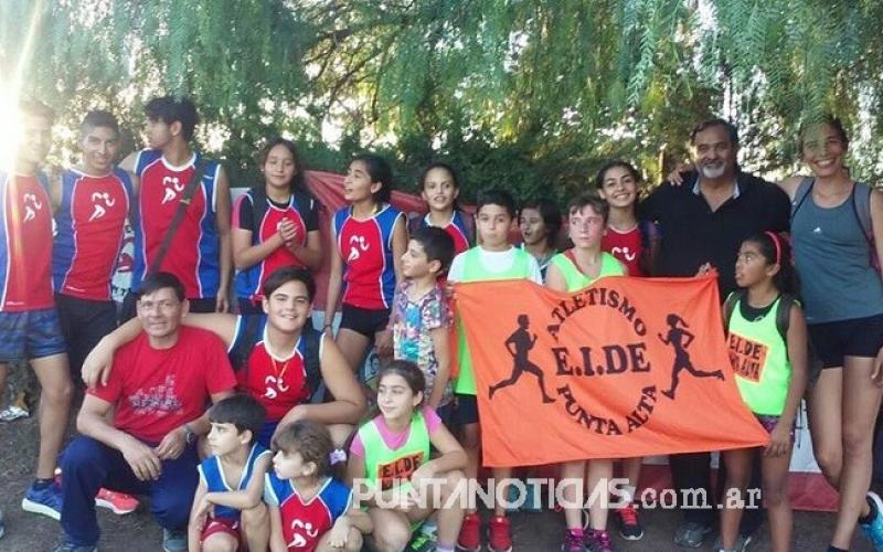 Buena participación de puntaltenses en certamen de Atletismo en Las Tres Villas