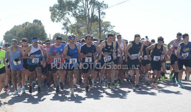 Manuel Córsico y Romina Cecilia ganaron la tercera edición de la Carrera del Puerto