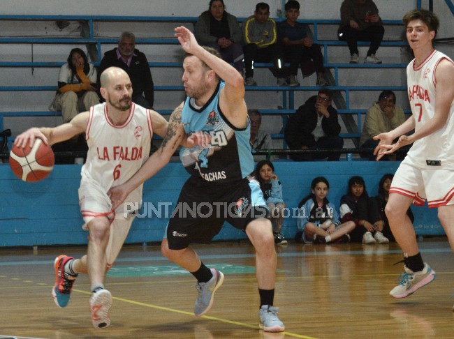 El elenco de Marco Guardiola venció 57 a 55 a La Falda. En tanto, Altense, que ya tenía su lugar asegurado entre los mejores ocho, cayó 83 a 79 ante Argentino. Mientras que, Espora le ganó 94 a 73 a Comercial, pero no le alcanzó. Además, cerrando su participación Los Andes cedió 69 a 57 frente a Barrio Hospital y Pellegrini perdió 88 a 60 contra El Nacional.