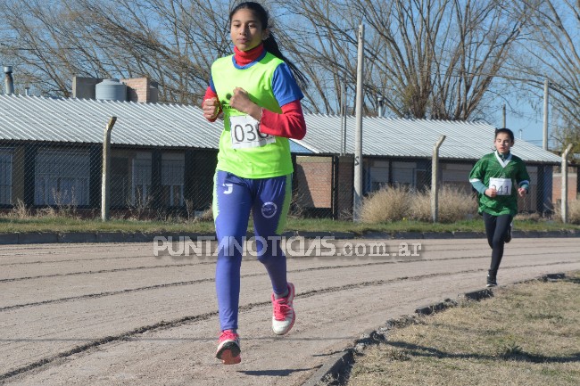 Se desarrolló con éxito el Torneo de Atletismo “126° Aniversario de Punta Alta”