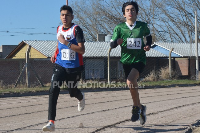 Se desarrolló con éxito el Torneo de Atletismo “126° Aniversario de Punta Alta”