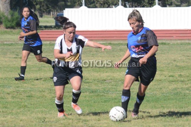 Con los gritos de Mattos y Olmedo, Puerto Belgrano ganó en la “A” del Femenino 