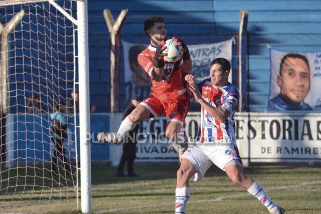 Con Sanhueza héroe en los penales, Rosario se adueñó del Torneo Apertura del Promocional