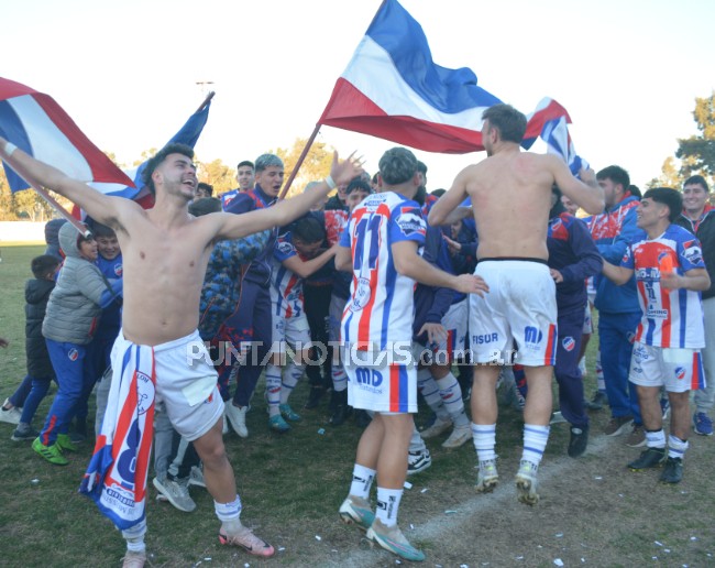 Con Sanhueza héroe en los penales, Rosario se adueñó del Torneo Apertura del Promocional