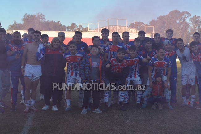 Con Sanhueza héroe en los penales, Rosario se adueñó del Torneo Apertura del Promocional