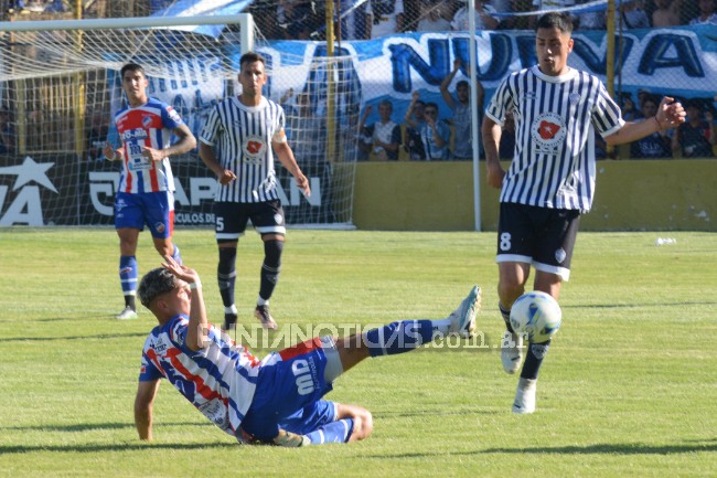 Rosario volvió a sufrir a Sabatini y perdió la gran chance del ascenso directo