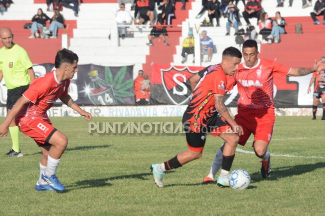 Sporting empató en la ida de los cuartos de final del Torneo Regional Amateur