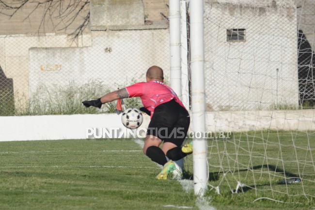 Sporting cayó injustamente, pero los goles además de merecerlos, hay que hacerlos