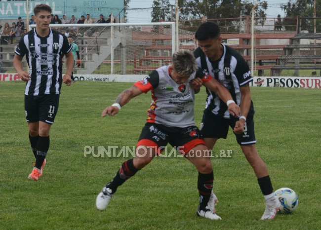 Sporting empató y complicó sus chances en el Torneo Regional Amateur