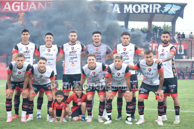 Sporting empató y complicó sus chances en el Torneo Regional Amateur