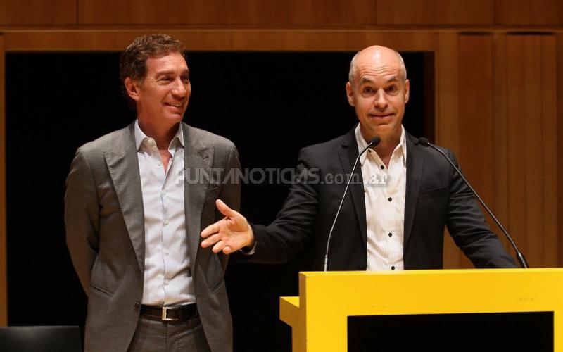 Caminata por el Centro y reunión con simpatizantes en la Sociedad Española 