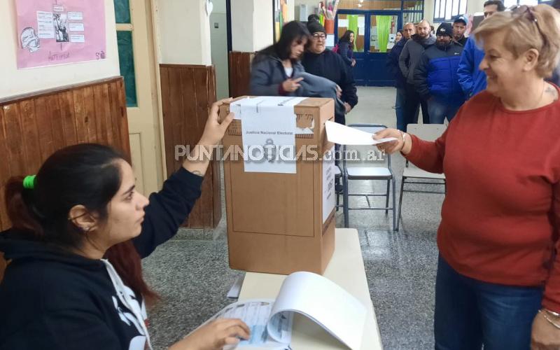 Votó Liliana García: “Feliz de poder elegir a nuestros representantes”