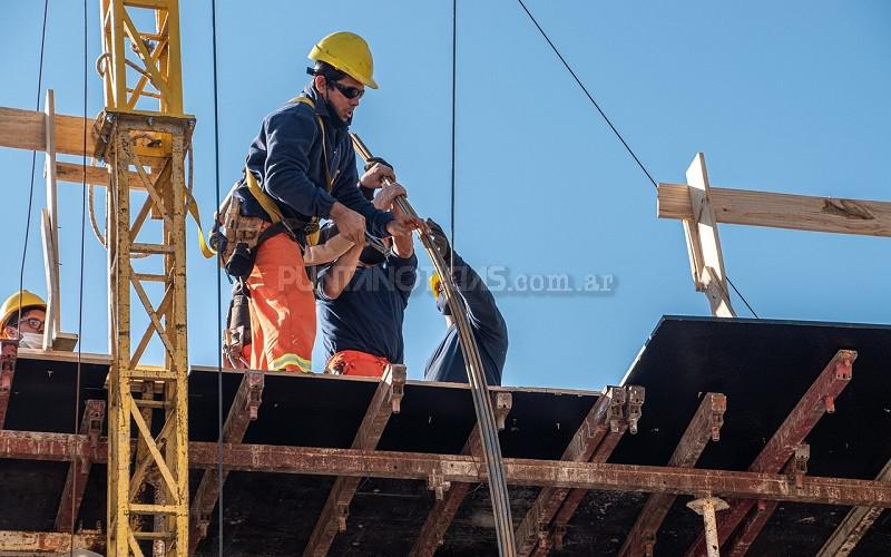 La tasa de desocupación bajó al 6,2% en el segundo trimestre del año