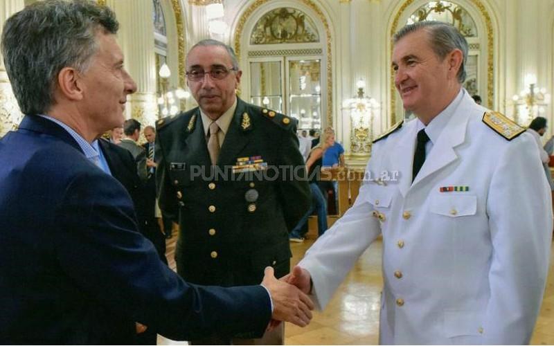 Familiares de víctimas del ARA San Juan repudiaron la distinción al comandante Srur