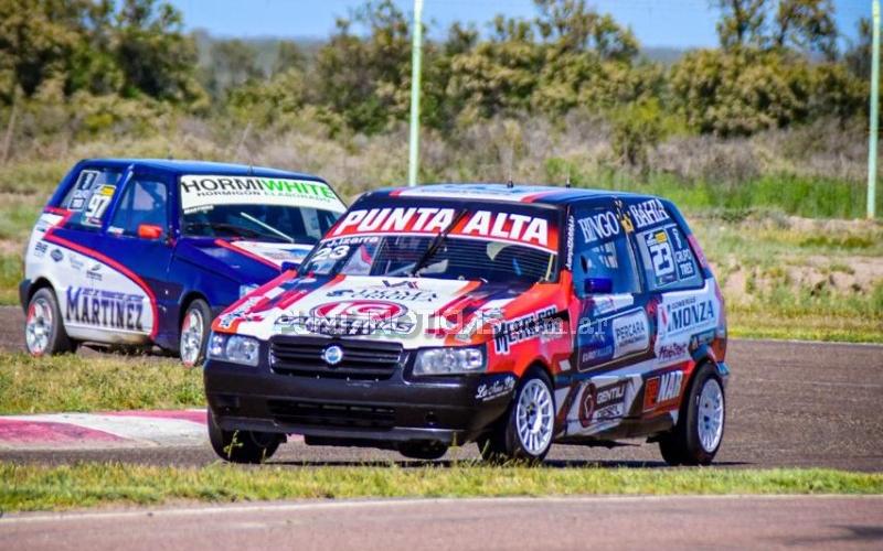 Juan Pablo Izarra llega con chances de pelear por el título en la última fecha del Fiat Uno Pista