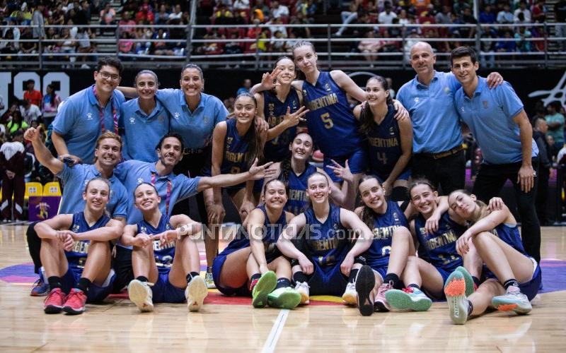 Selección Argentina U-15, con Juana Montivero, medalla de bronce en el Sudamericano y clasificada a la AmeriCup