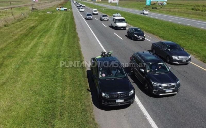 Buenos Aires: aumentó la multa por circular en la banquina