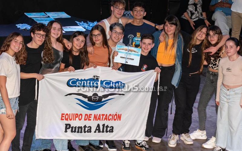 El equipo de Centro Club recibió distintos reconocimientos por parte de ADASBAS