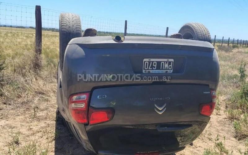 Un puntaltense que reside en General Acha volcó en la Ruta Nacional 35