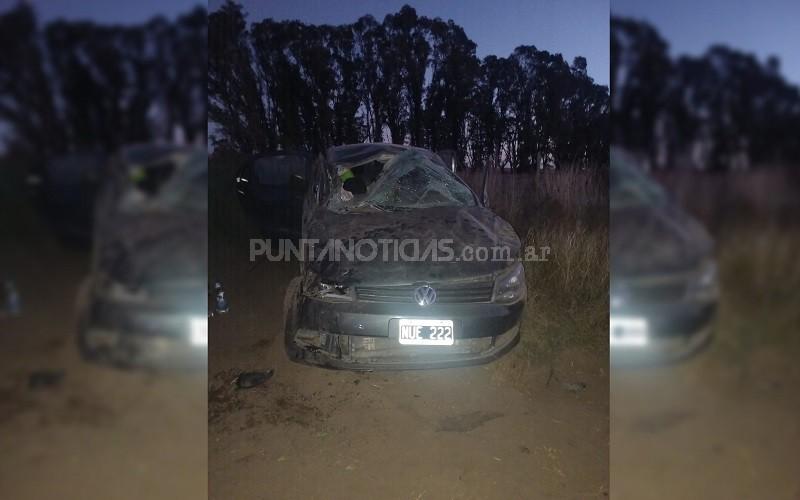 Pehuen Co: volcó un auto en la curva a la altura de la estancia El Rezongo